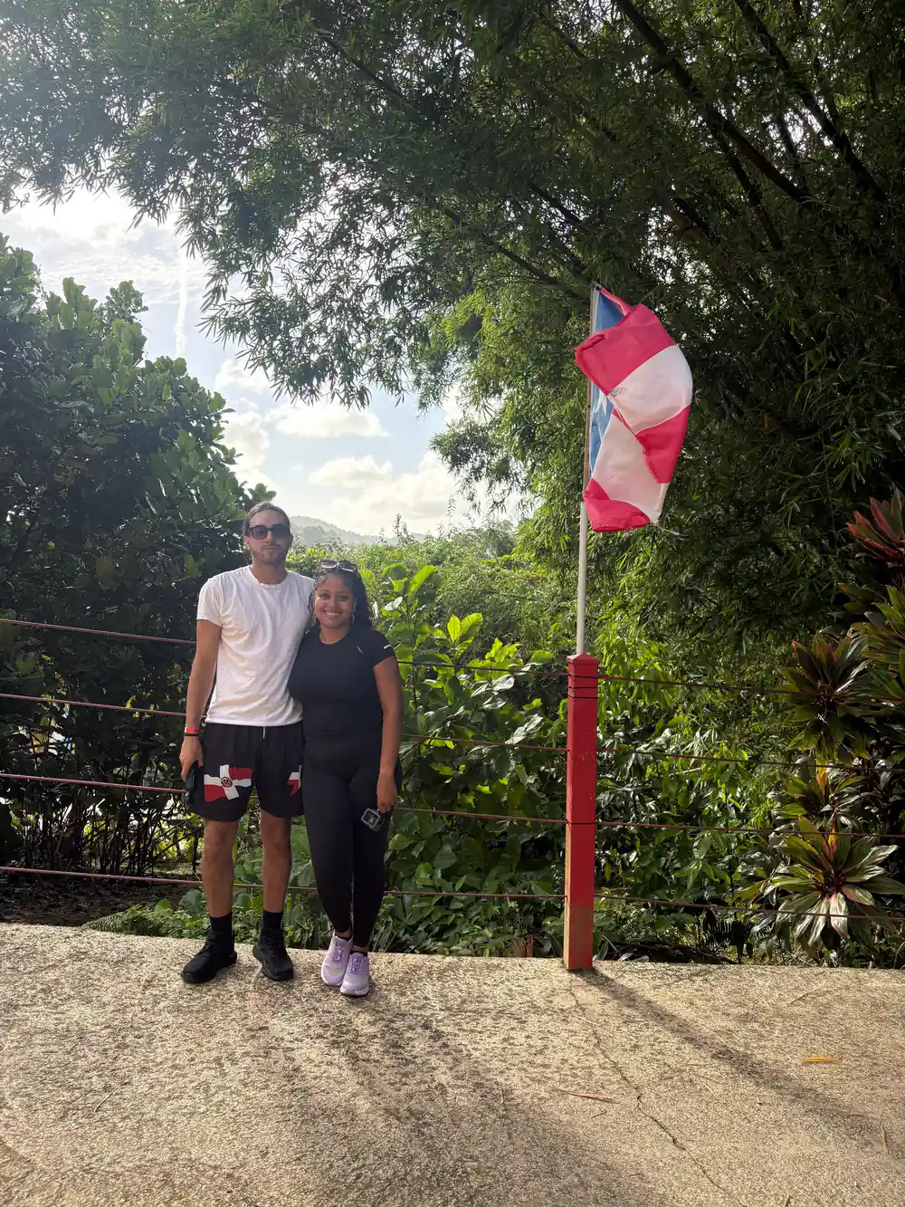 A Puerto Rican flag flying above the course